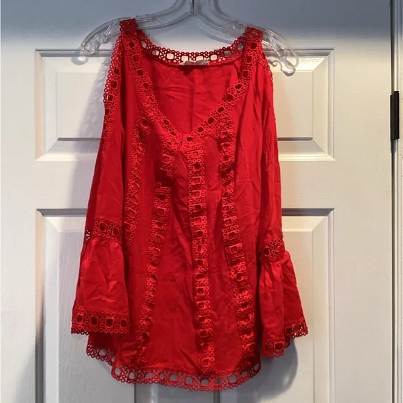 Elegant Red Lace Trim Women's Top - Picture 2 of 7